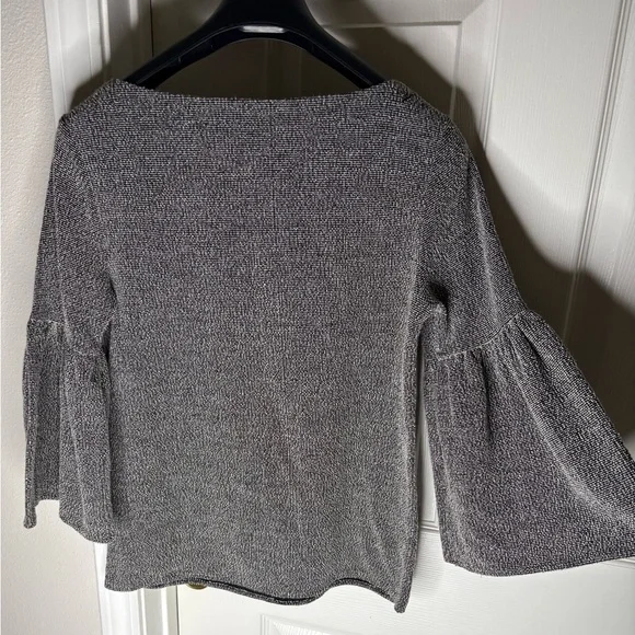 Banana Republic Soft Bouclé Grey Gray Pleated Bell-Sleeve Top S - Picture 2 of 3